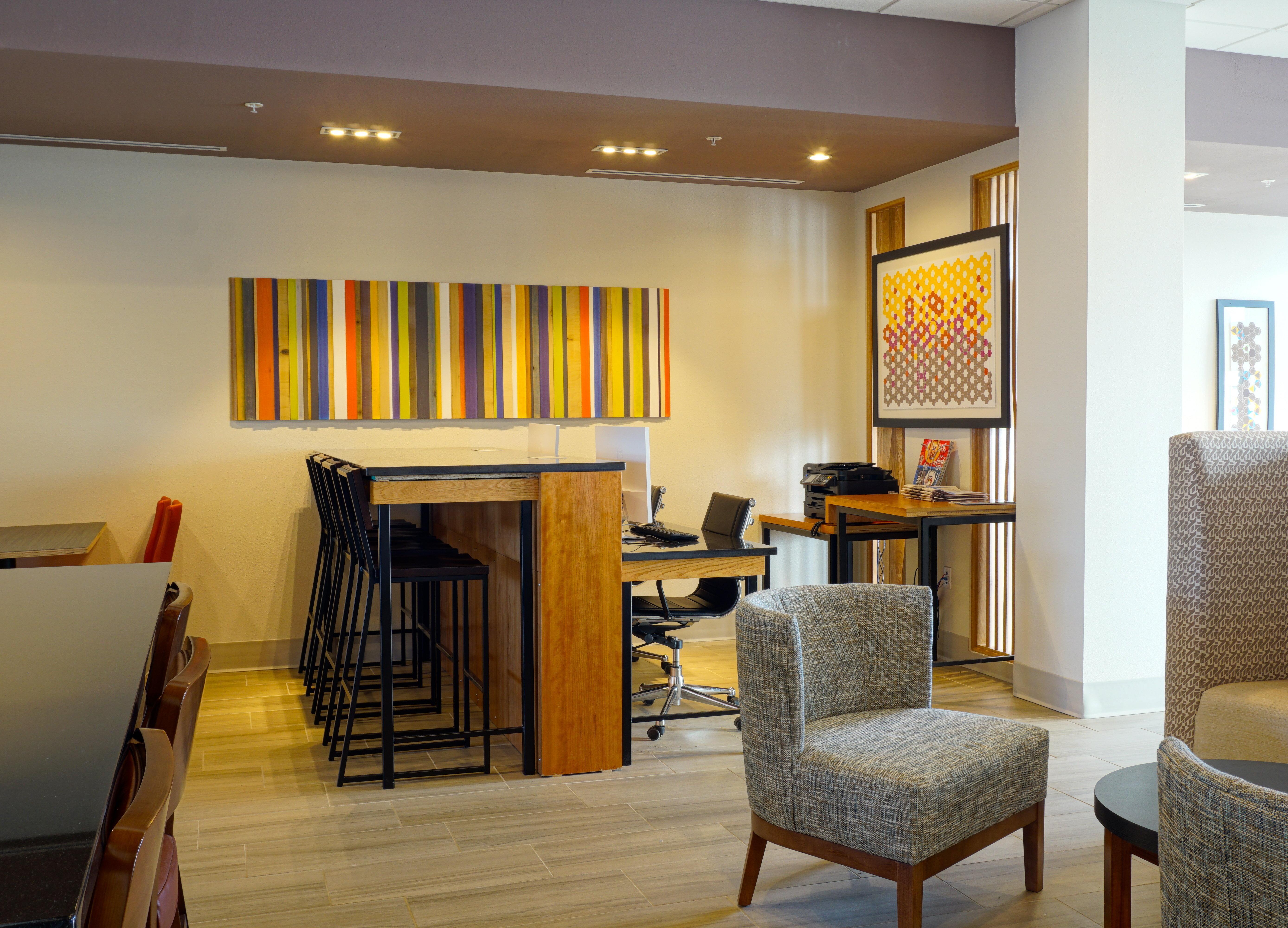 Holiday Inn Express & Suites Omaha - Millard Area By Ihg Eksteriør bilde