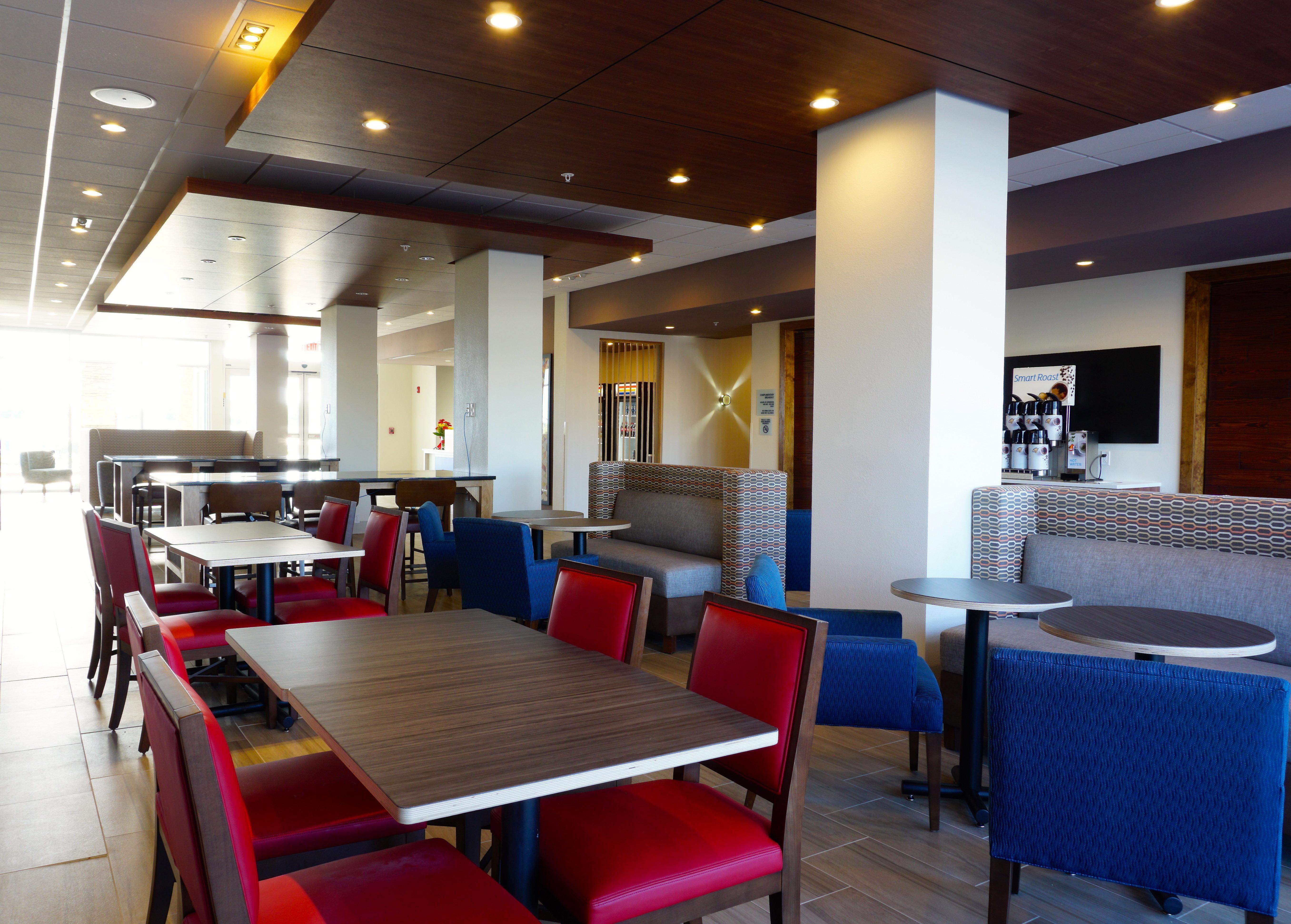 Holiday Inn Express & Suites Omaha - Millard Area By Ihg Eksteriør bilde