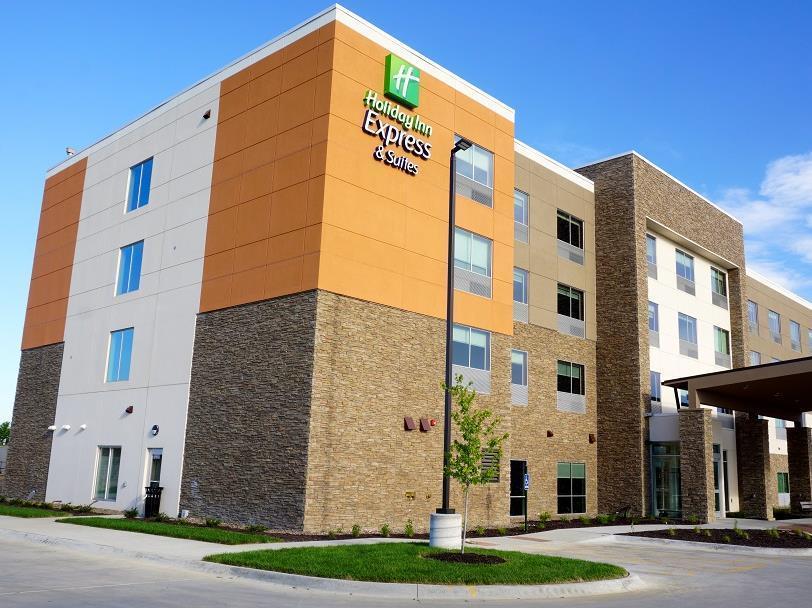 Holiday Inn Express & Suites Omaha - Millard Area By Ihg Eksteriør bilde