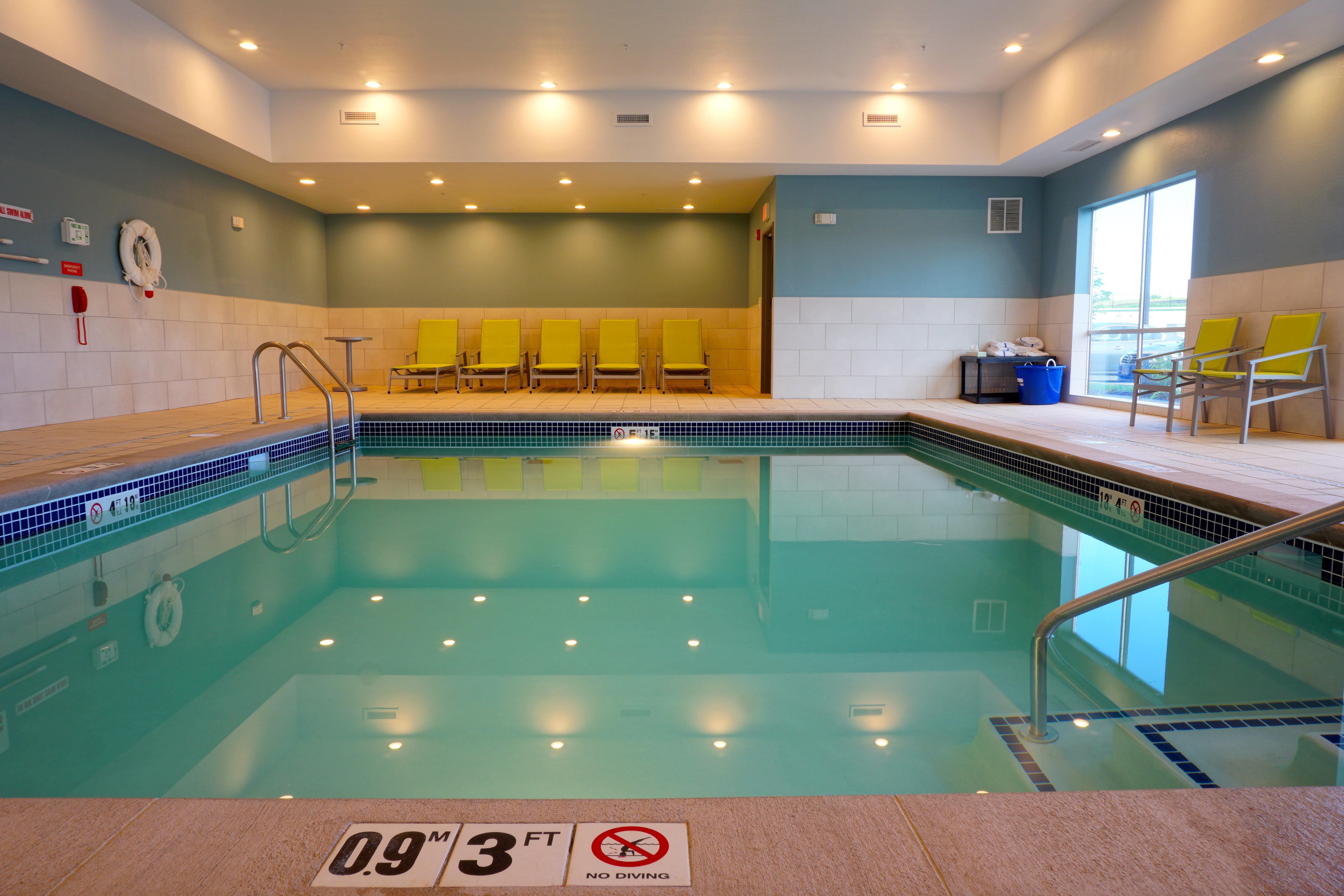 Holiday Inn Express & Suites Omaha - Millard Area By Ihg Eksteriør bilde